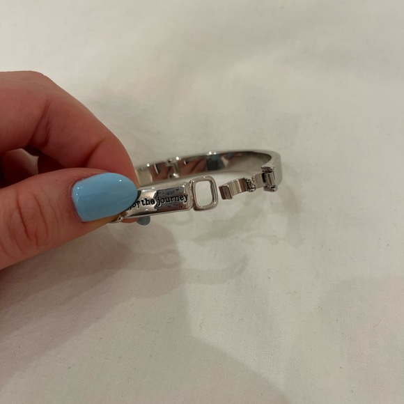 NEVER WORN Lia Sophia Silver Bracelet - Picture 6 of 9